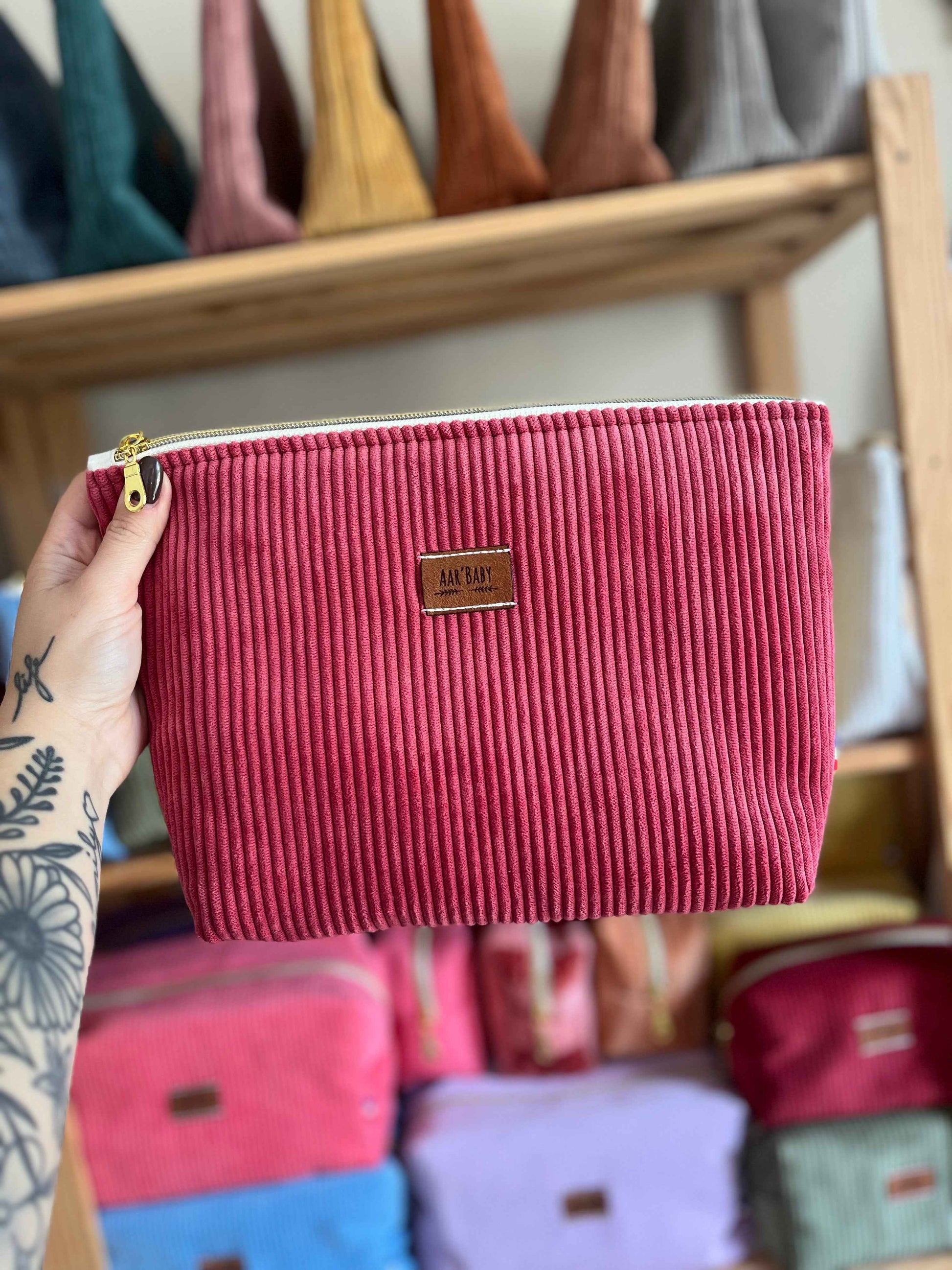 Les trousses de toilette en stock