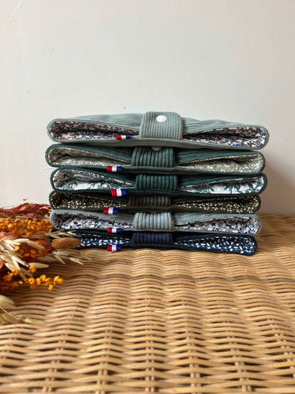 Les housses à livre broché en stock