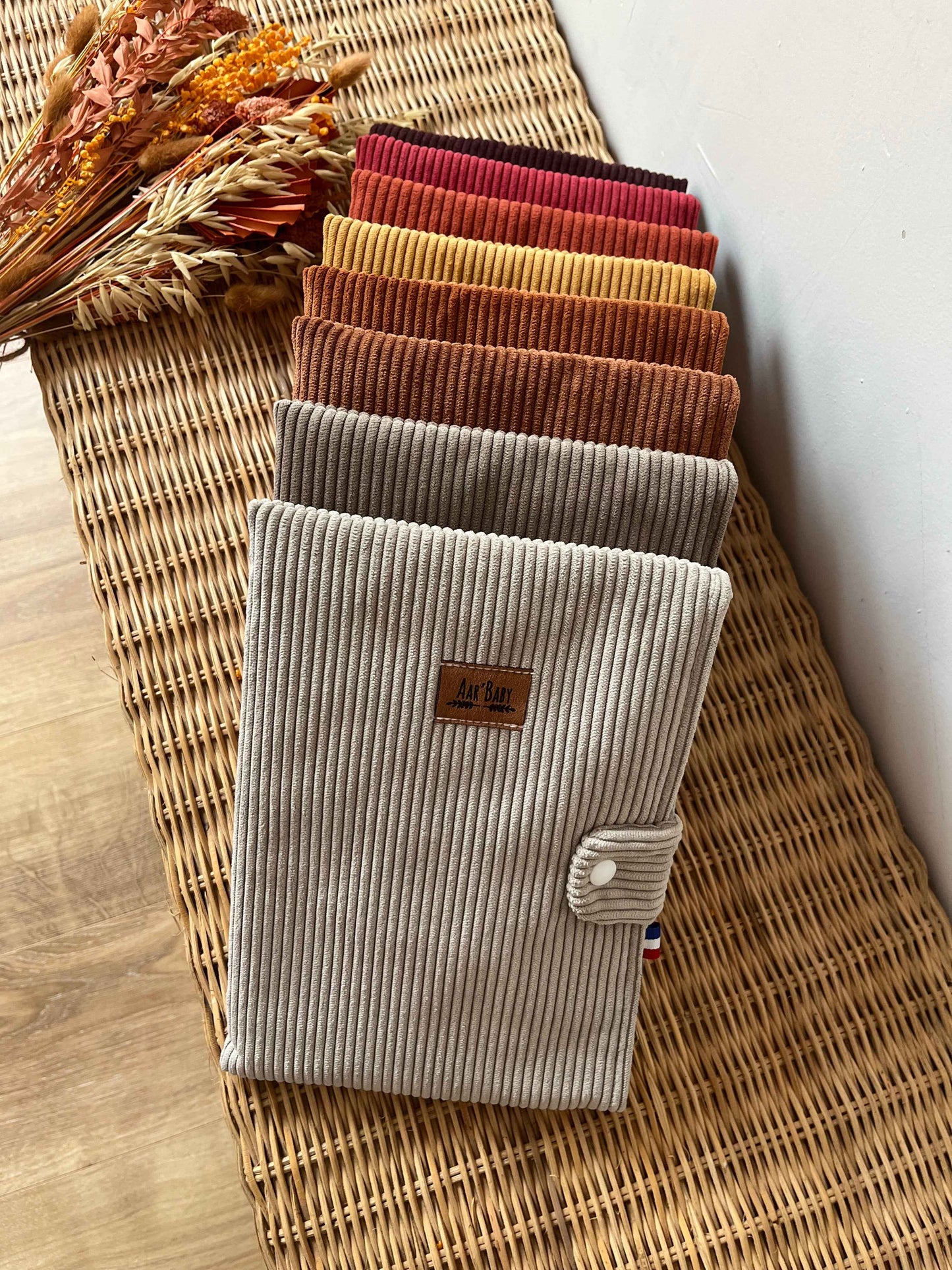 Les housses à livre broché en stock