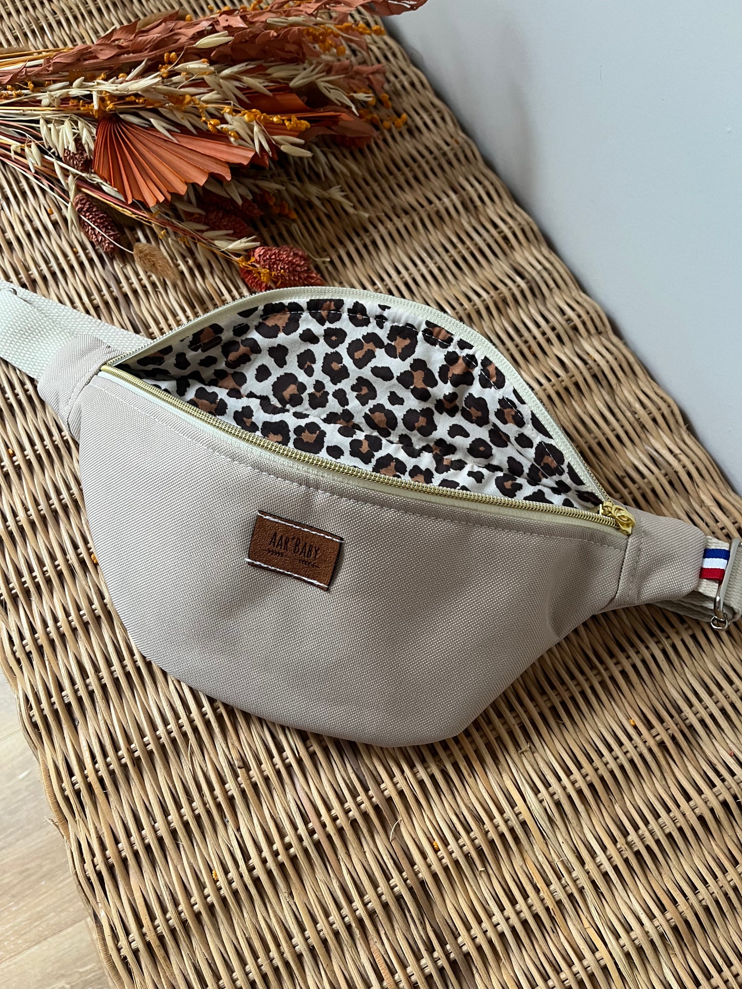 Anpassbare Herbst-Bauchtasche